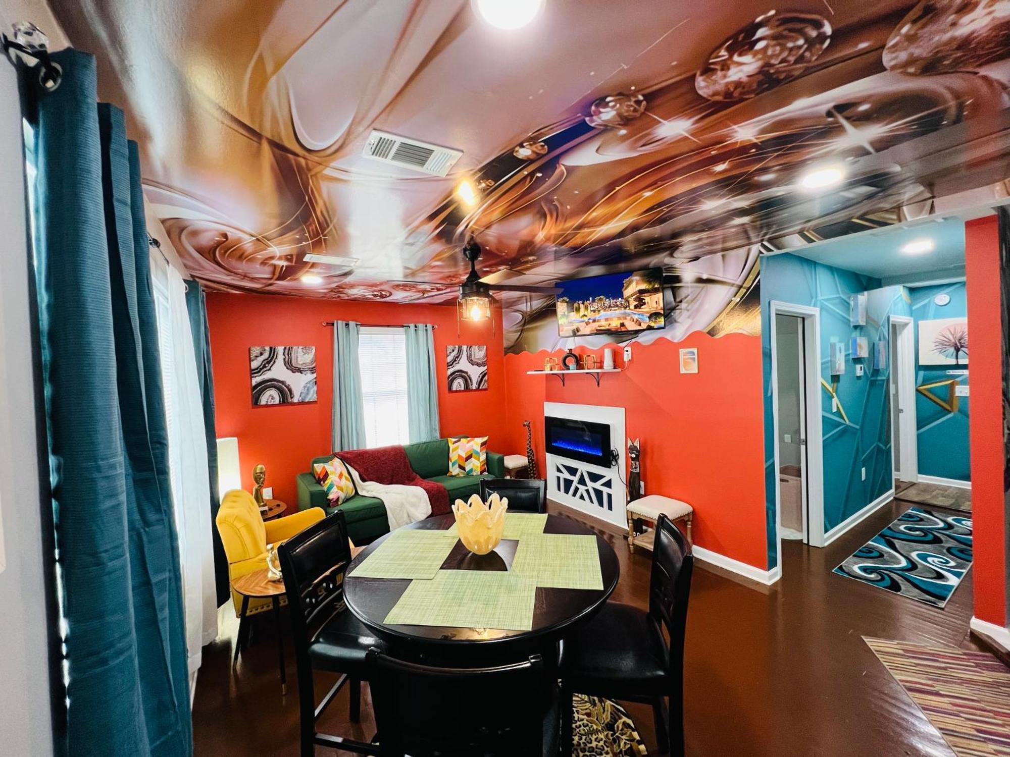 Tiger's Place Near U Of M Holiday home *
